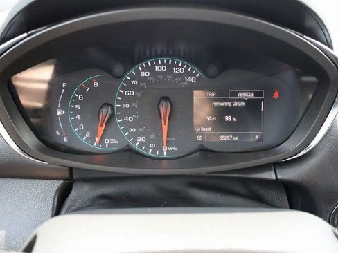 Used 2020 Chevrolet Trax LT w/ LT Convenience Package FWD image 31