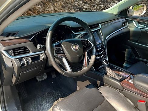 Used 2015 Cadillac XTS Luxury image 13