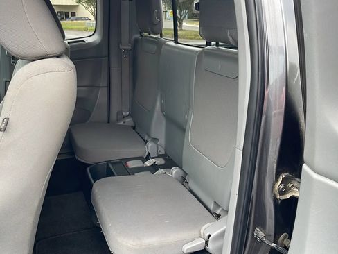 Used 2012 Toyota Tacoma PreRunner w/ SR5 Pkg RWD image 23