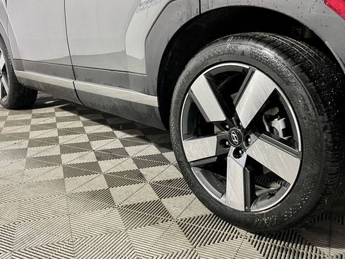 Used 2024 Hyundai Santa Fe Limited image 13