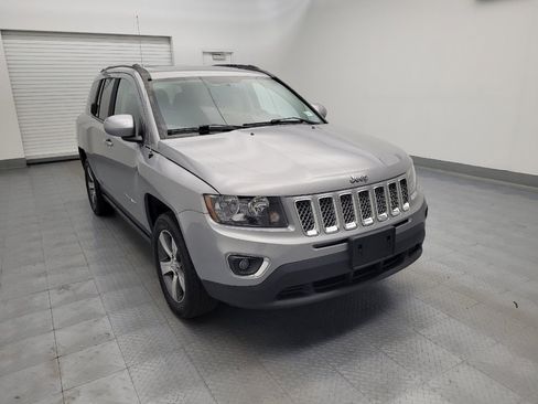 Used 2017 Jeep Compass High Altitude AWD/4WD image 13