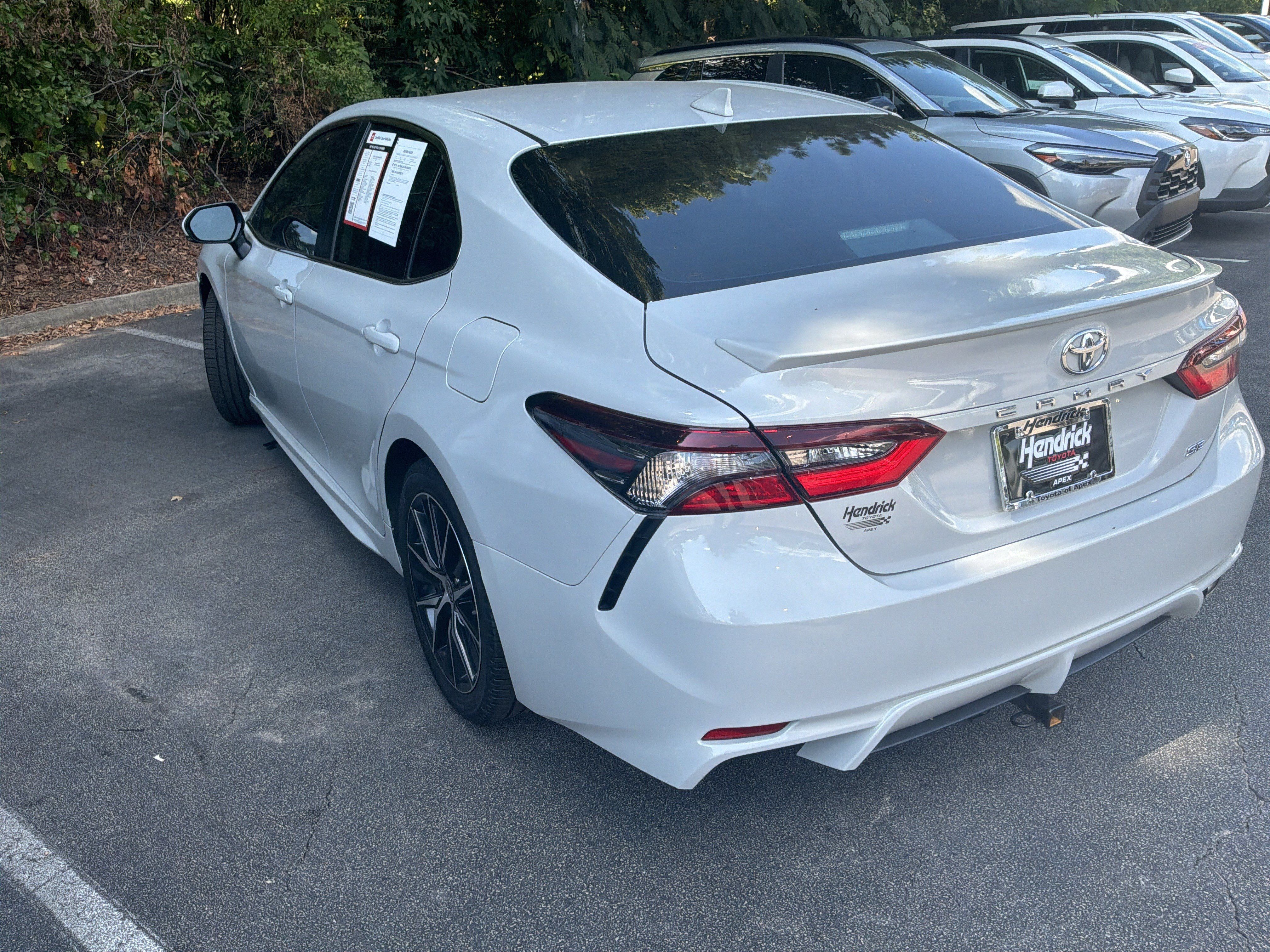 Used 2024 Toyota Camry SE FWD image 8