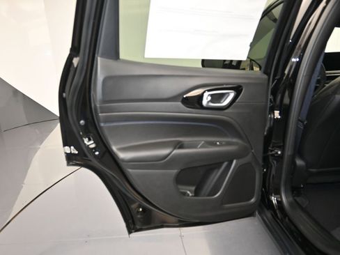New 2026 Jeep Compass Latitude AWD/4WD image 21