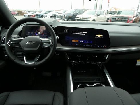 New 2026 Chevrolet Suburban Z71 w/ Z71 Off-Road Package image 22