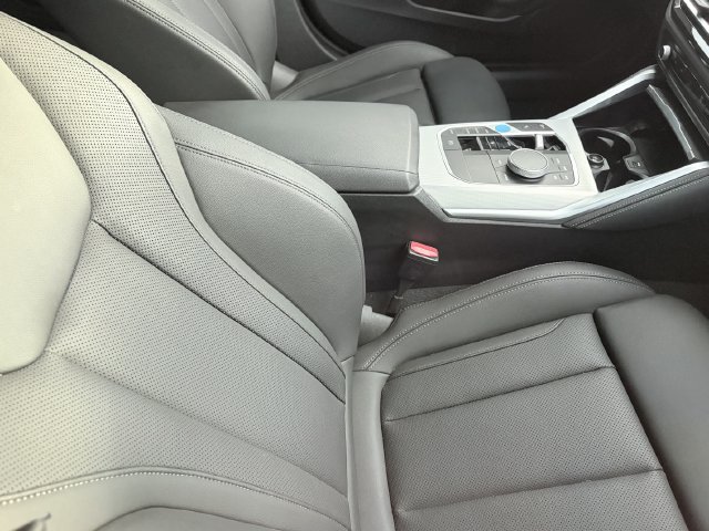 Used 2023 BMW i4 eDrive40 w/ M Sport Package RWD image 5