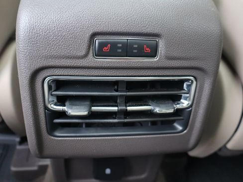 Used 2021 Lincoln Corsair AWD w/ Premium Package image 26