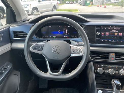Used 2024 Volkswagen Taos SE FWD image 23