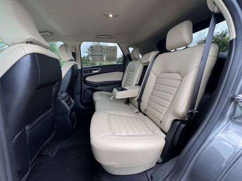 Certified 2024 Ford Edge SEL image 22