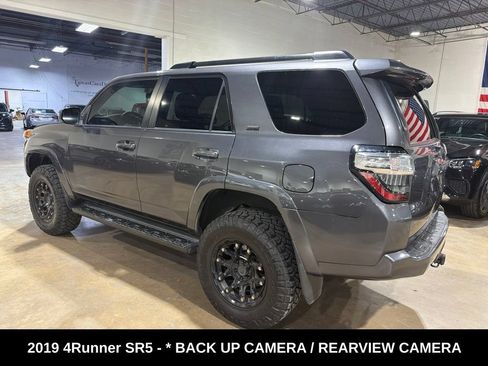 Used 2019 Toyota 4Runner SR5 AWD/4WD image 3
