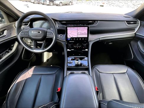 Used 2024 Jeep Grand Cherokee Limited 4xe image 21