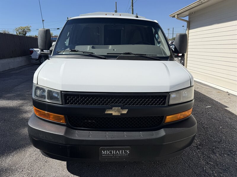 Used 2021 Chevrolet Express 3500 w/ Power Convenience Package RWD image 31