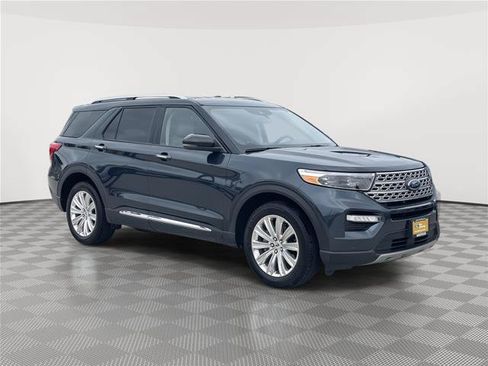 Certified 2022 Ford Explorer Limited w/ Equipment Group 301A AWD/4WD image 4