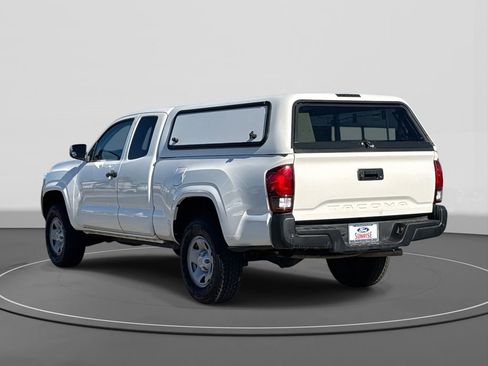 Used 2022 Toyota Tacoma SR image 7