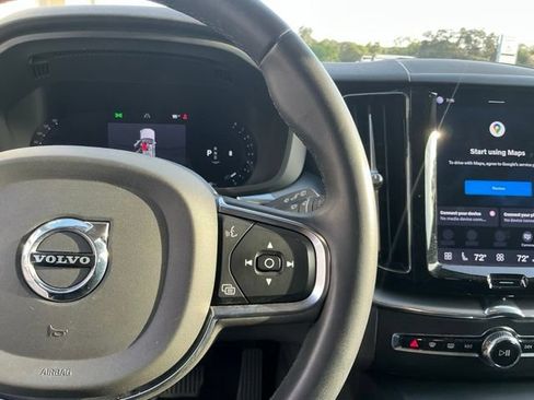 Certified 2024 Volvo XC60 B5 Core w/ Protection Package Premier AWD/4WD image 17