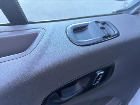 Used 2023 Ford Transit 350 XLT image 22