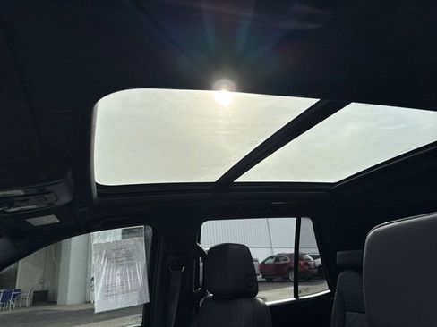 Used 2024 Chevrolet Tahoe Z71 w/ Z71 Off-Road Package image 10