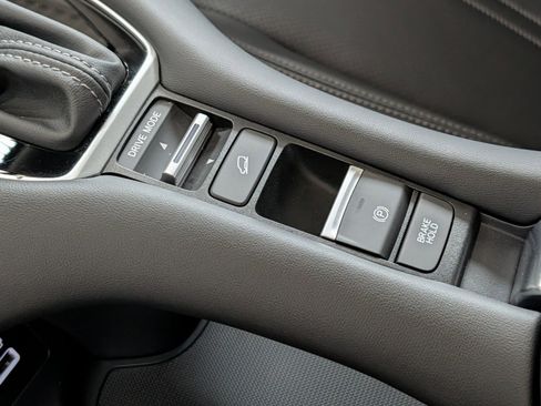 Used 2023 Honda HR-V EX-L image 26