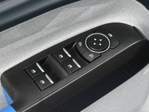 New 2026 Ford Maverick XLT image 9