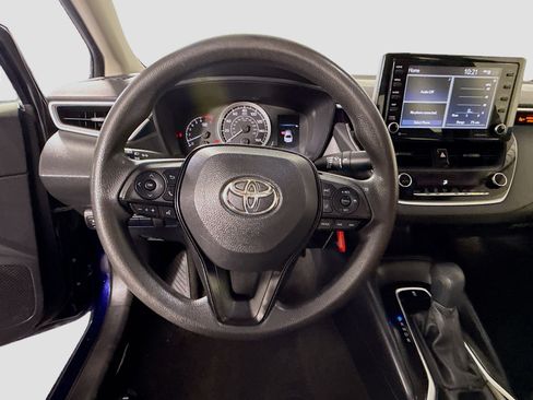 Used 2022 Toyota Corolla LE FWD image 13