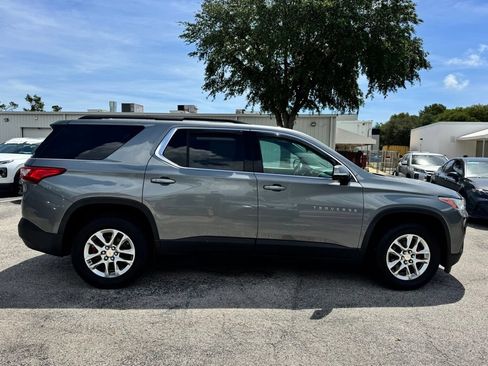 Used 2021 Chevrolet Traverse LT FWD image 10