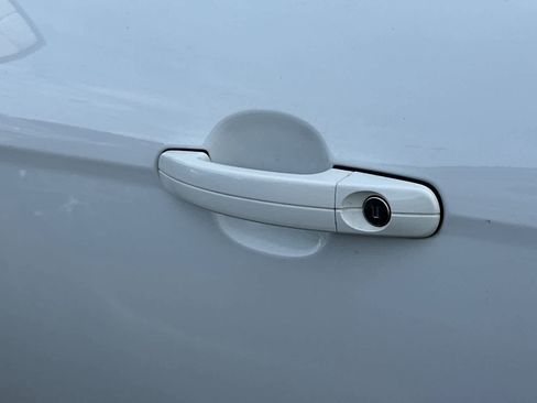 Used 2018 Ford Focus SE image 19