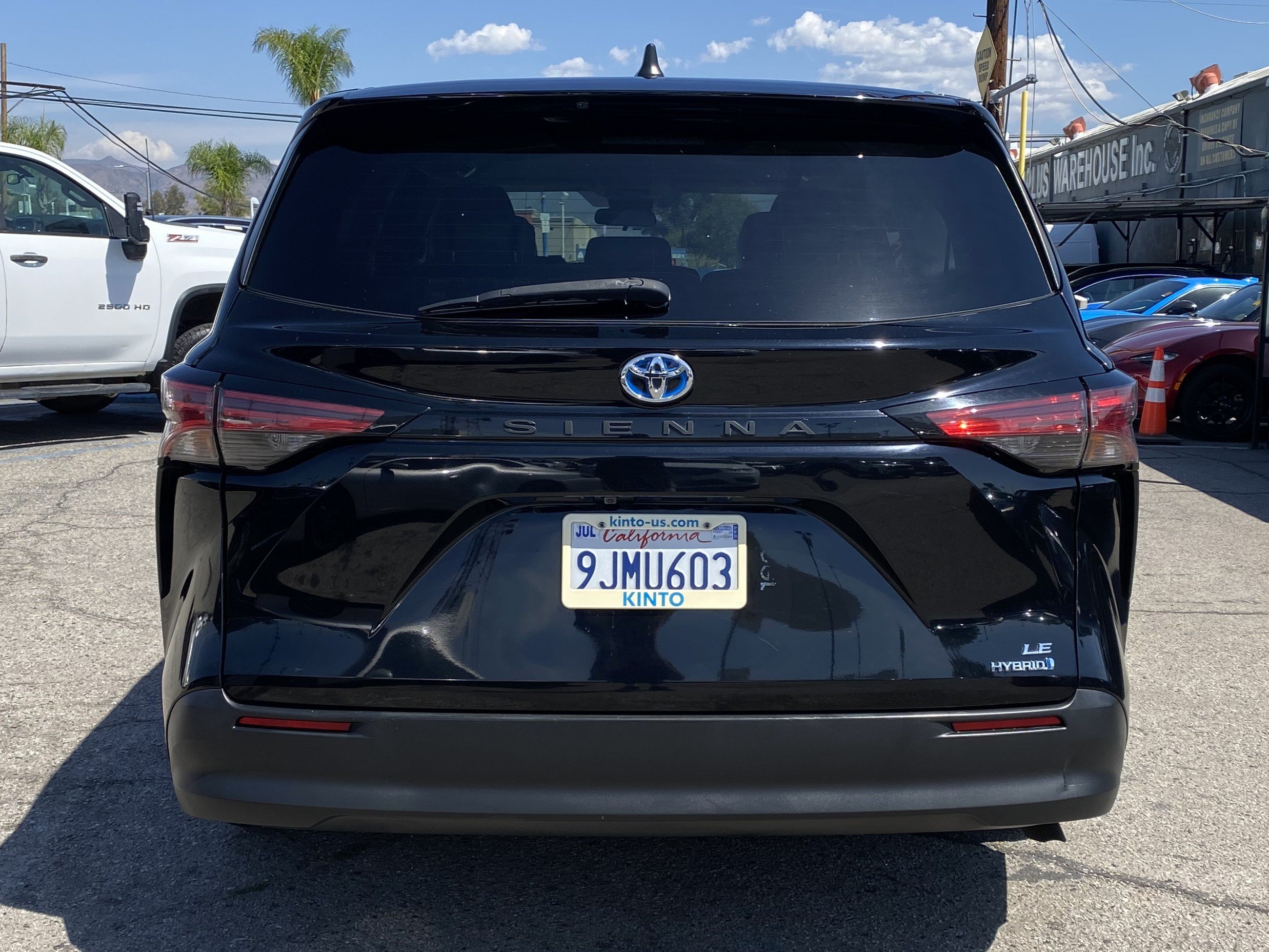 Used 2021 Toyota Sienna LE FWD image 9