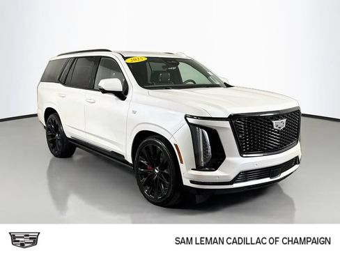 Used 2025 Cadillac Escalade Sport Platinum w/ LPO, ONYX Package AWD/4WD image 1