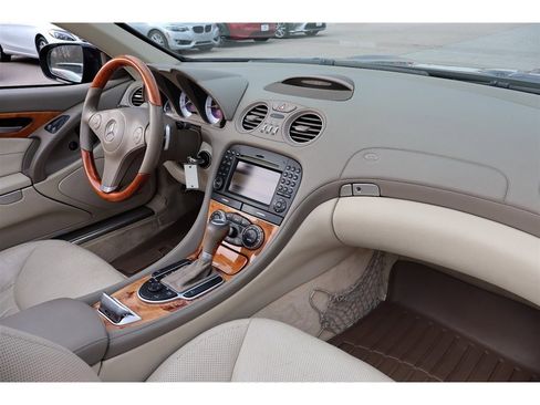 Used 2009 Mercedes-Benz SL 550 image 20