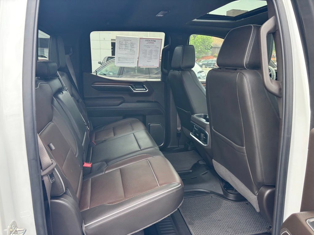 Used 2024 GMC Sierra 1500 Denali w/ Technology Package AWD/4WD image 28