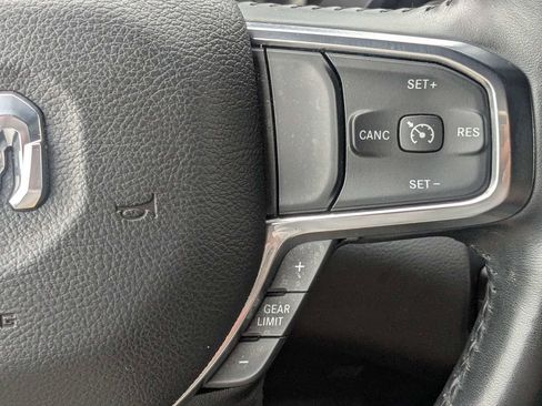 Used 2024 RAM 1500 Laramie AWD/4WD image 28