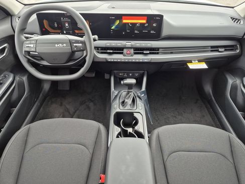 New 2026 Kia K4 FWD image 13
