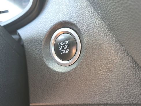 Used 2021 Toyota Corolla LE w/ LE Convenience Package FWD image 23