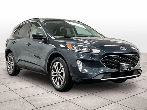 Certified 2022 Ford Escape SEL w/ Technology Package AWD/4WD image 2