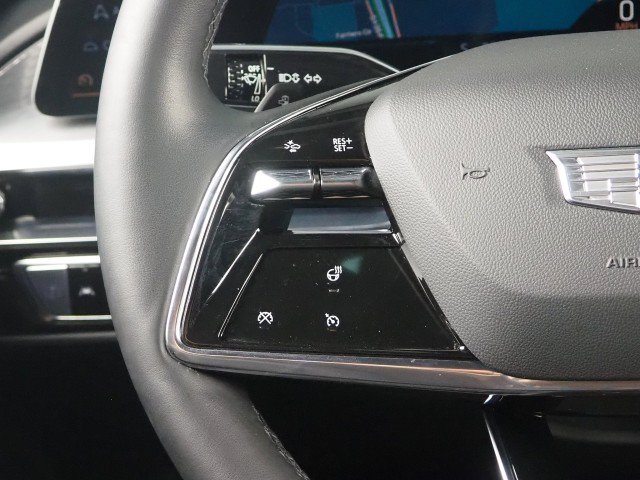 Used 2024 Cadillac Lyriq Sport RWD image 22