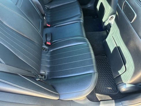 Used 2018 Mercedes-Benz E 400 4MATIC Sedan image 18