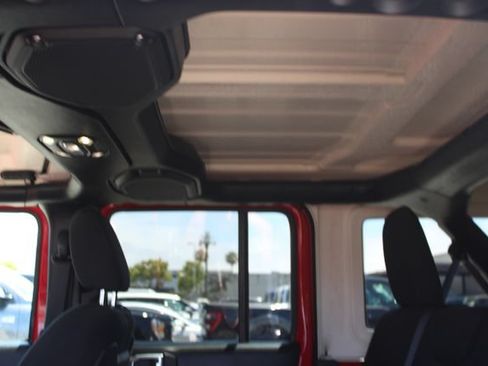 Used 2020 Jeep Wrangler Unlimited Rubicon AWD/4WD image 33