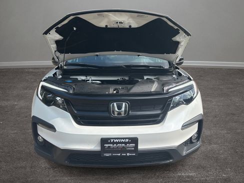 Used 2022 Honda Pilot Sport image 13