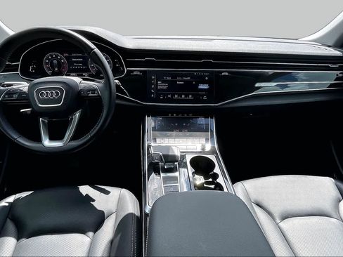 Used 2020 Audi Q8 Premium Plus w/ Premium Plus Package AWD/4WD image 16