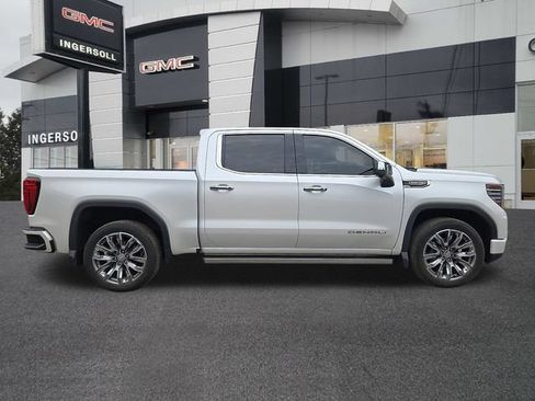 Used 2023 GMC Sierra 1500 Denali w/ Denali Reserve Package AWD/4WD image 27