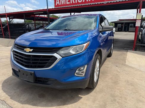 Used 2019 Chevrolet Equinox LS FWD image 1