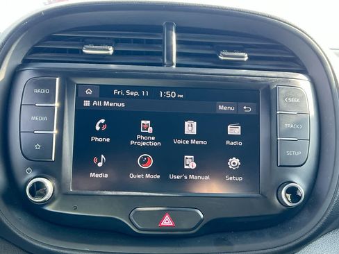 Used 2024 Kia Soul LX w/ Option Group 015 FWD image 18