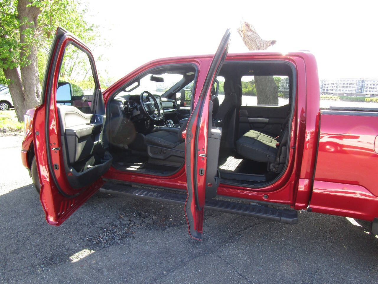 Used 2022 Ford F150 XLT w/ Equipment Group 302A High AWD/4WD image 24