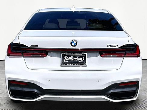 Used 2022 BMW 750i xDrive w/ Executive Package AWD/4WD image 4