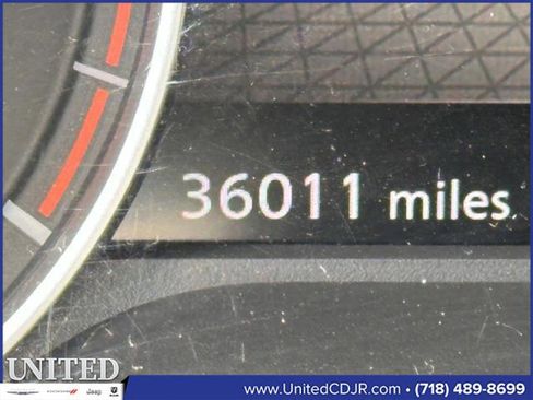 Used 2021 Nissan Rogue S image 32