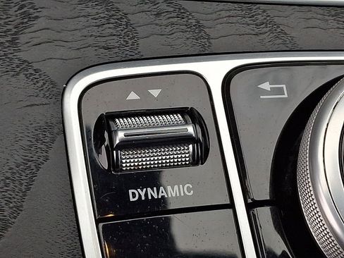 Used 2018 Mercedes-Benz GLC 300 GLC 300 image 24