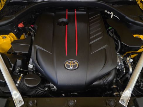 Used 2021 Toyota Supra Premium w/ Driver Assist Package RWD image 4