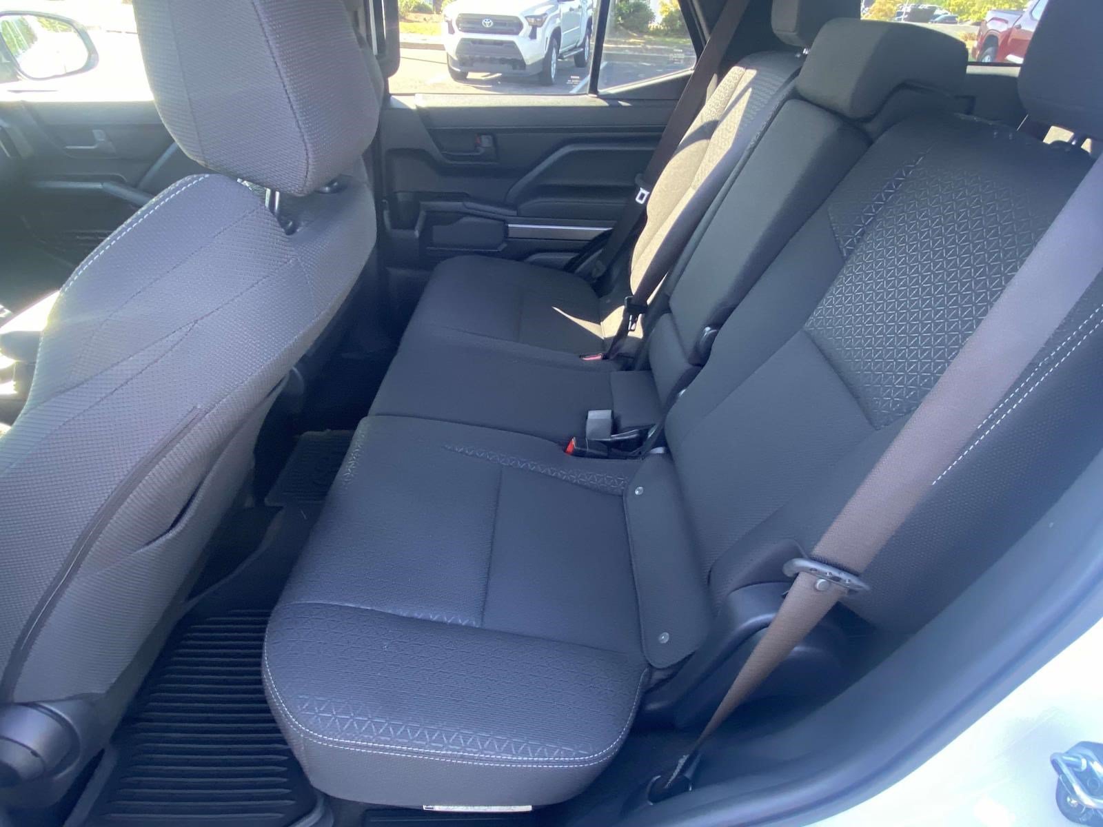 Used 2026 Toyota 4Runner SR5 AWD/4WD image 10