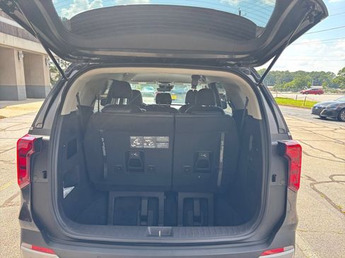 Used 2026 Kia Carnival FWD image 29