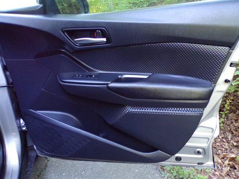 Used 2019 Toyota C-HR LE FWD image 20