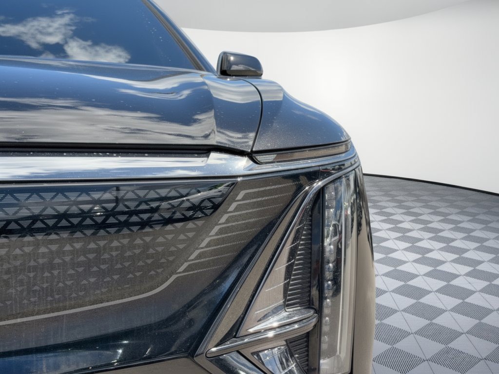 Used 2024 Cadillac Lyriq Sport RWD image 12